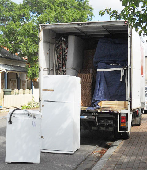 How to Move a Refrigerator by Yourself